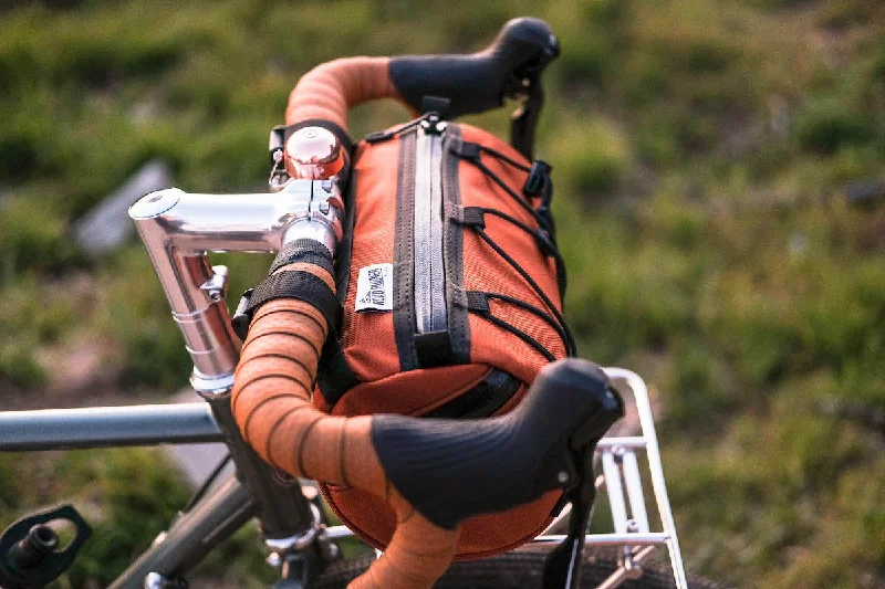 cycling backpacks for carrying gear-West Coast Burrito - Handlebar Bag: 5L